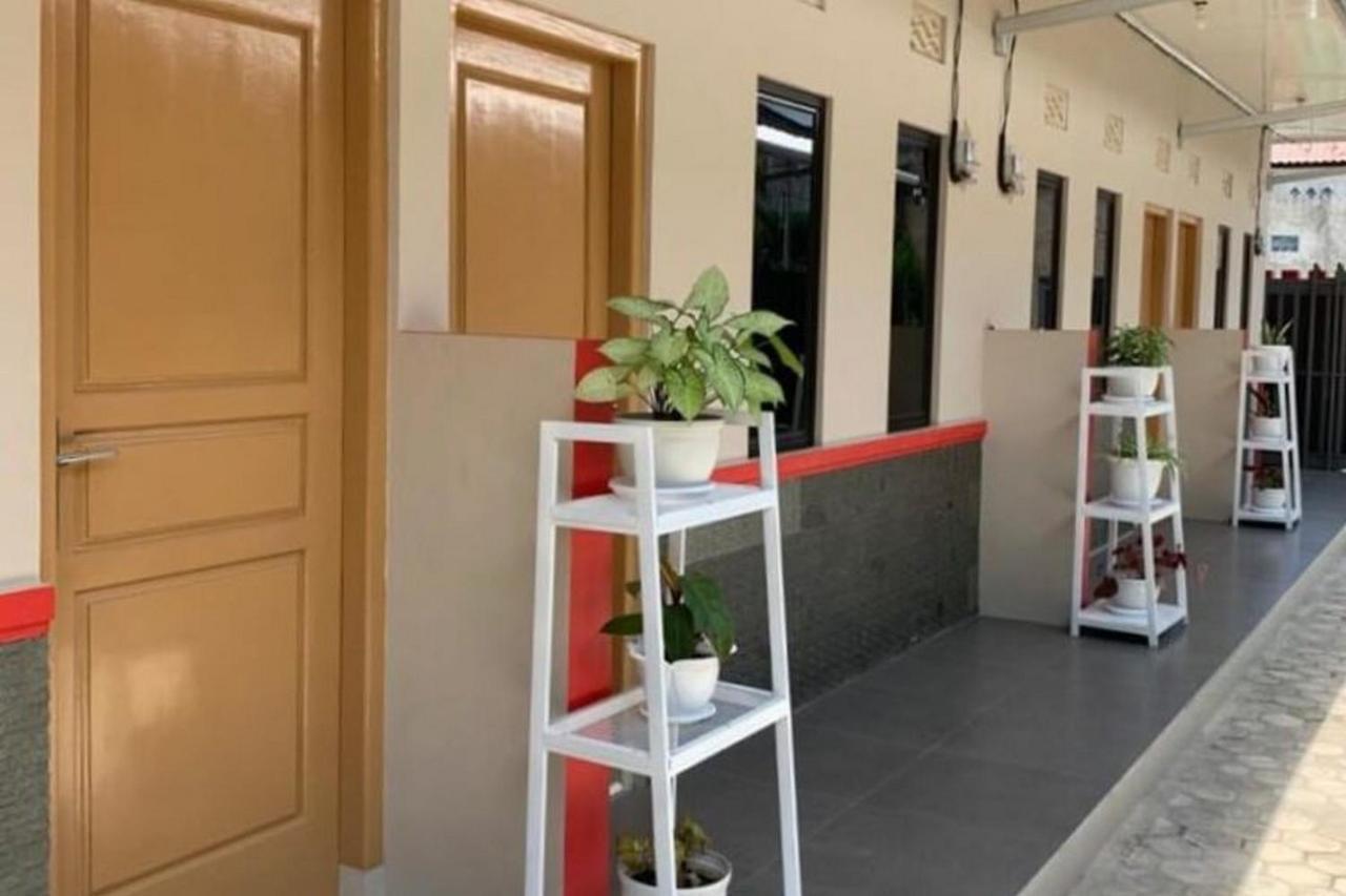 Reddoorz Syariah Near Hajimena Lampung Hotel Bandar Lampung Eksteriør billede